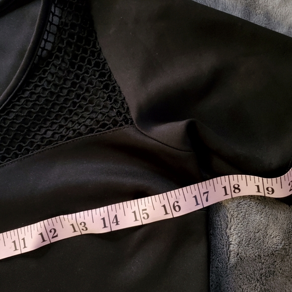 Punker Crop Top - Picture 3 of 5